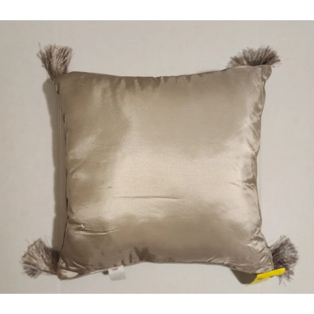 Royal Velvet JCP Decorative Pillow Embroidered Applique Tassels 18"x18" Beige - Picture 3 of 14